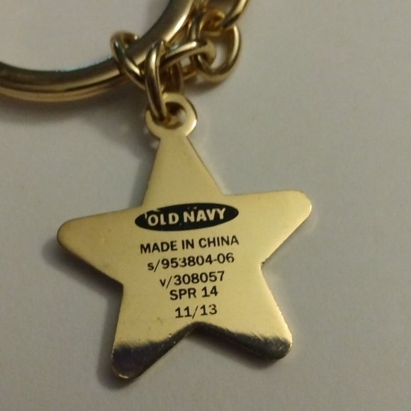 Old Navy keychain letter M - Picture 3 of 6